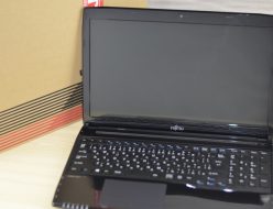 壊れたノートパソコン買取りました！富士通 FMV LIFEBOOK AH42/T FMVA42TB